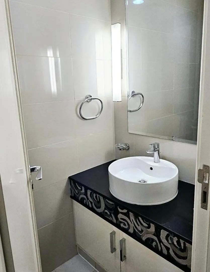 Apartment Superb 1 Bedroom Apt Next To Burj Khalifa And Dubai Mall