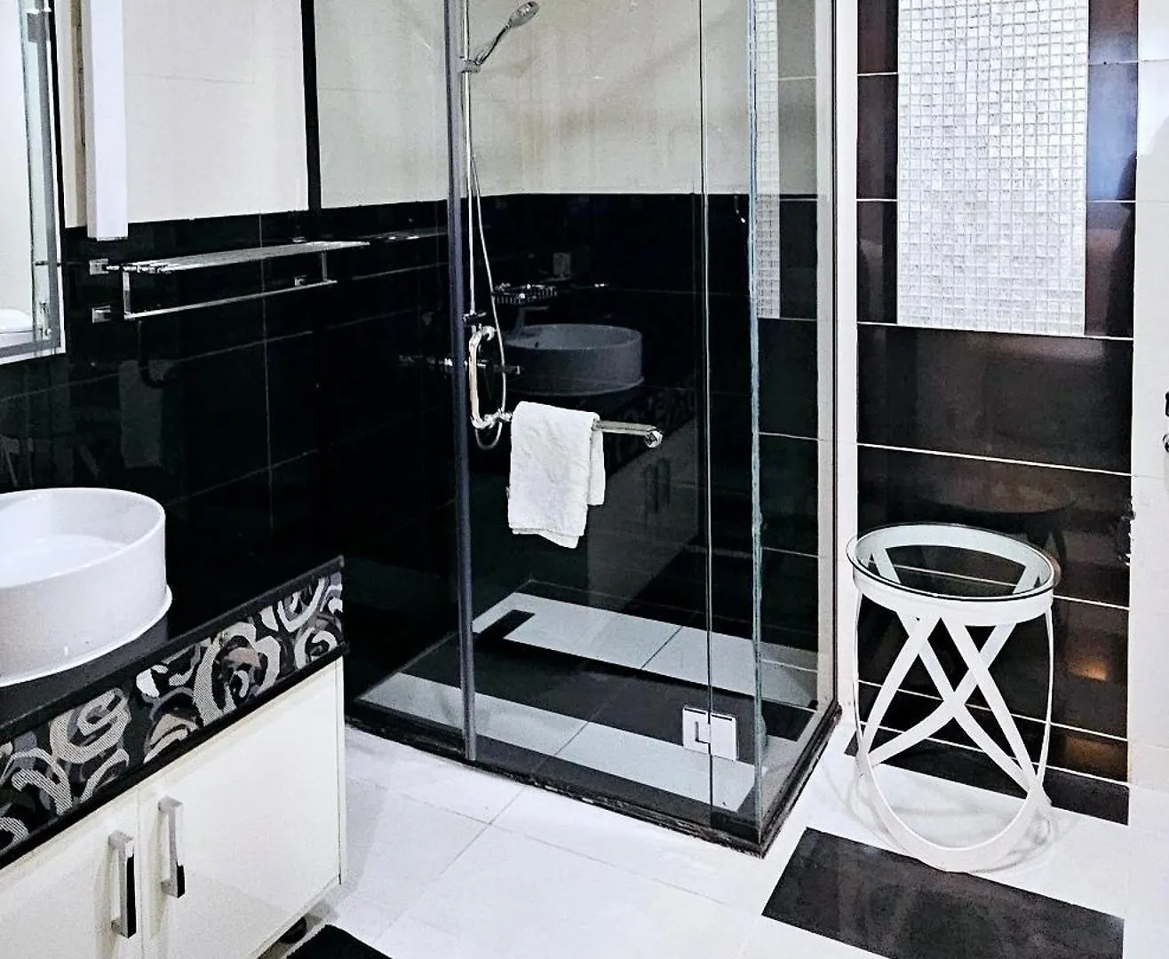 Superb 1 Bedroom Apt Next To Burj Khalifa And Dubai Mall Apartment