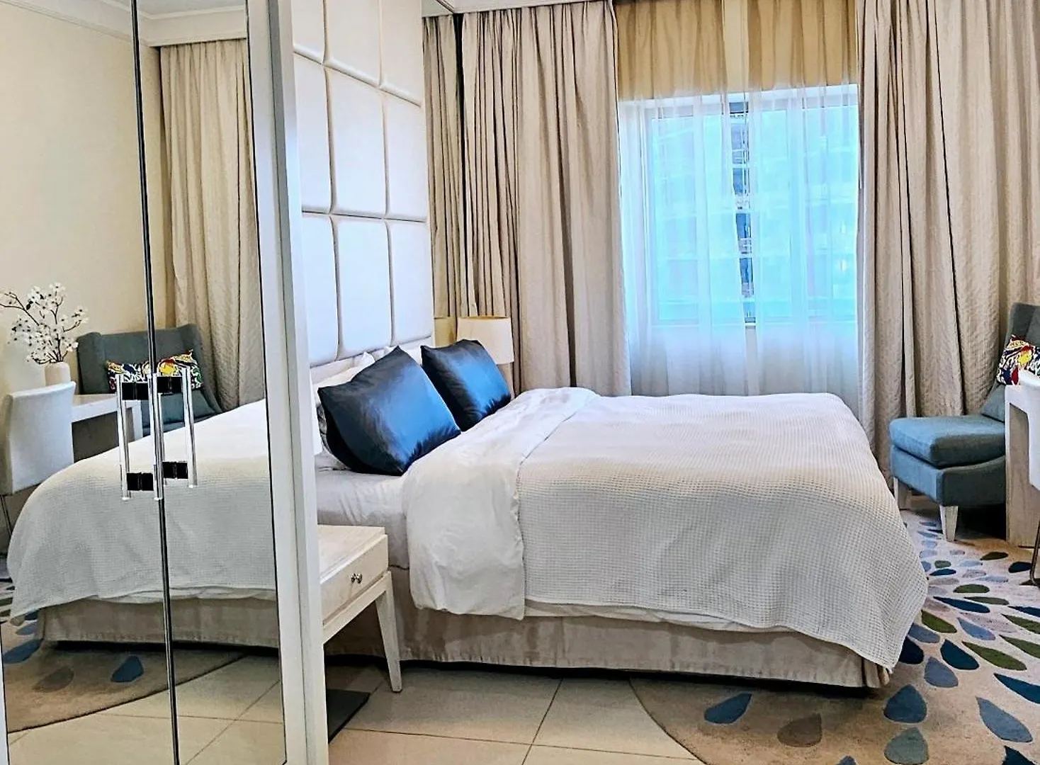 Superb 1 Bedroom Apt Next To Burj Khalifa And Dubai Mall Apartment